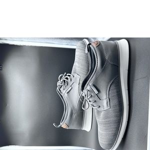 Izod Drift Grey Mens 9.5 NWT